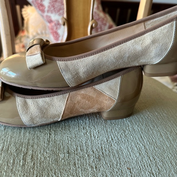 Bob Baker designer size 38 or 8 tan leather flats. - Picture 8 of 9